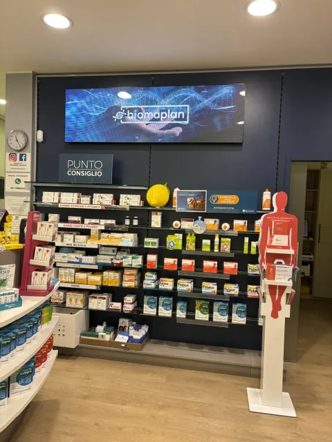 Farmacia Ranieri, area altri servizi
